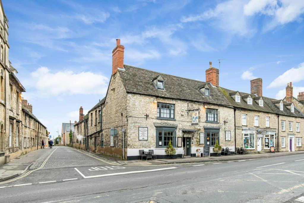 Oxfordshire Living - The Bowler Hat Cottage - וודסטוק מראה חיצוני תמונה