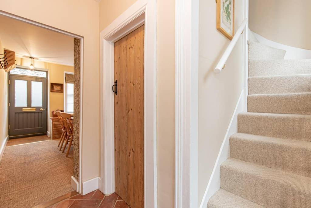 Oxfordshire Living - The Bowler Hat Cottage - וודסטוק מראה חיצוני תמונה